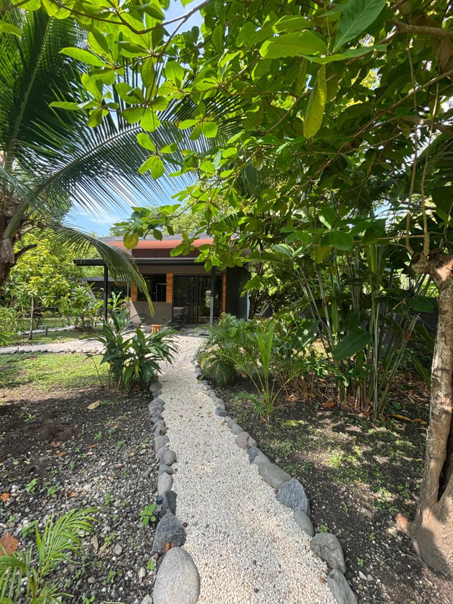 Ds House Hotel Cabuya  Exterior photo